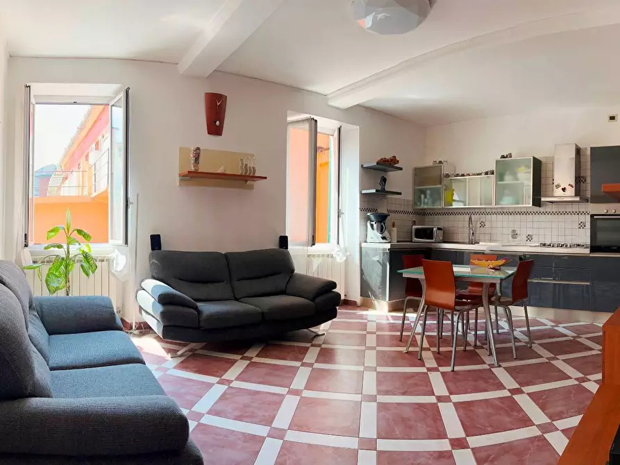 Immagine 6 di Appartamento in vendita  a Savona