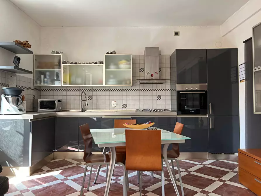 Immagine 8 di Appartamento in vendita  a Savona