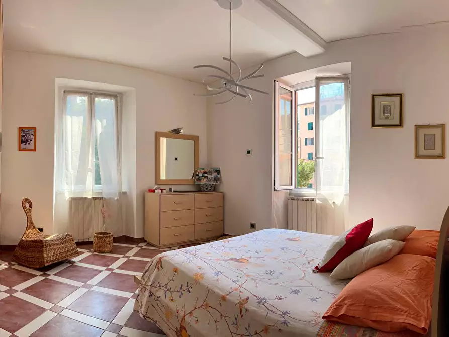 Immagine 11 di Appartamento in vendita  a Savona