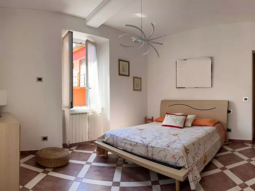 Immagine 14 di Appartamento in vendita  a Savona