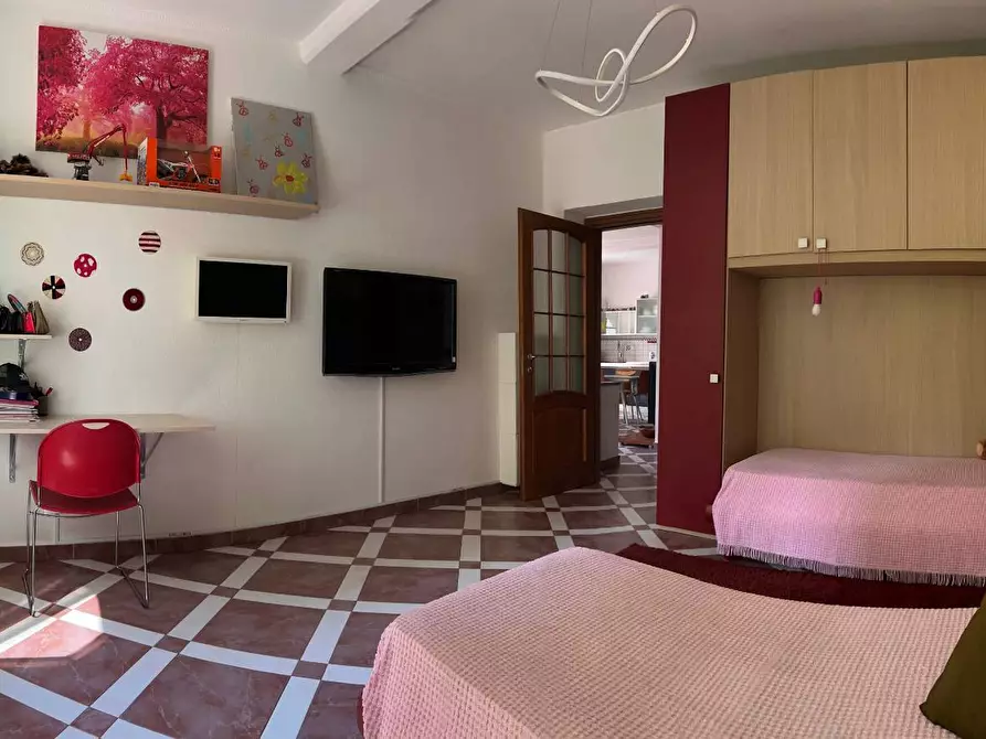 Immagine 16 di Appartamento in vendita  a Savona