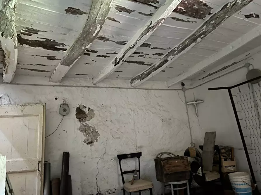 Immagine 11 di Rustico / casale in vendita  a Vezzi Portio