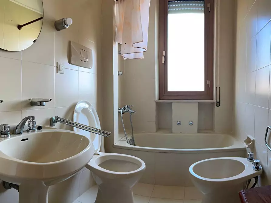 Immagine 16 di Appartamento in vendita  a Savona