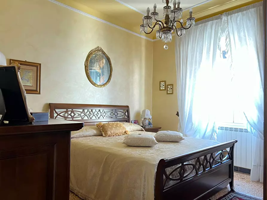 Immagine 14 di Appartamento in vendita  a Savona