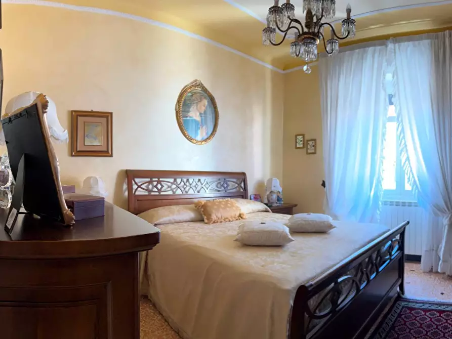 Immagine 15 di Appartamento in vendita  a Savona