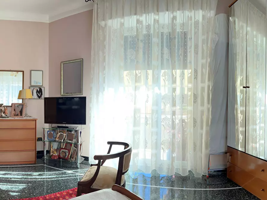 Immagine 18 di Appartamento in vendita  a Savona