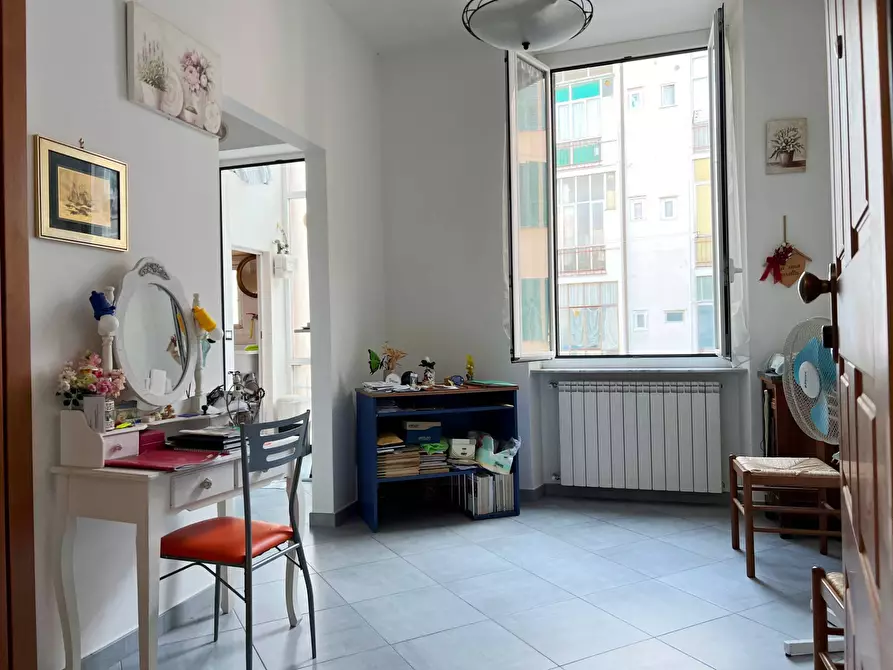 Immagine 3 di Appartamento in vendita  a Savona