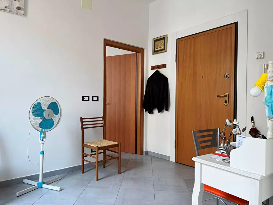 Immagine 4 di Appartamento in vendita  a Savona