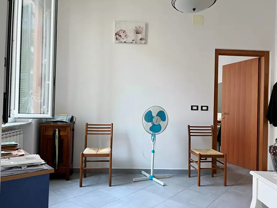 Immagine 11 di Appartamento in vendita  a Savona