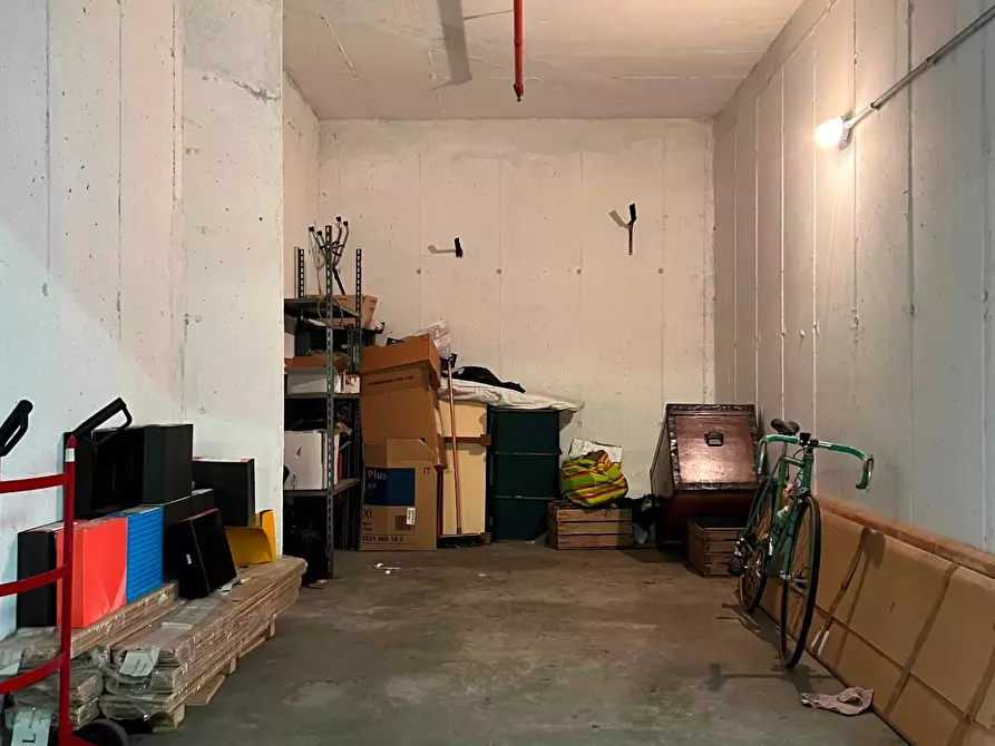 Immagine 7 di Box auto in vendita  a Savona