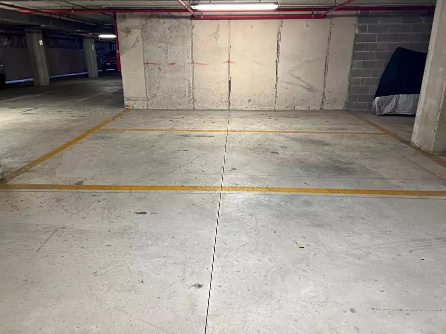 Immagine 6 di Box auto in affitto  a Savona