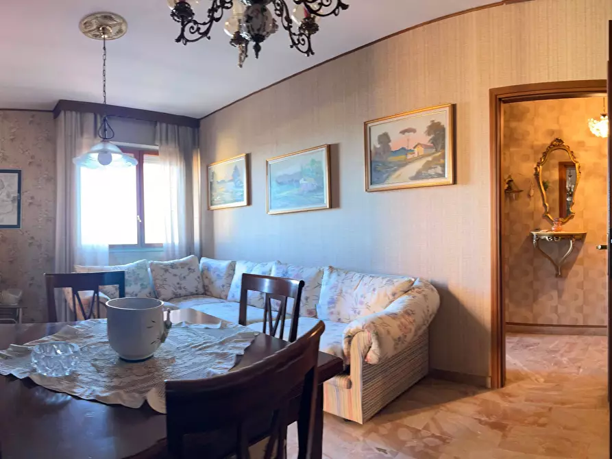 Immagine 3 di Appartamento in vendita  a Savona