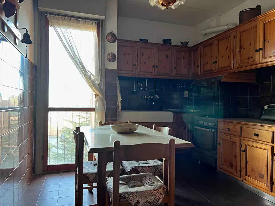 Immagine 4 di Appartamento in vendita  a Savona