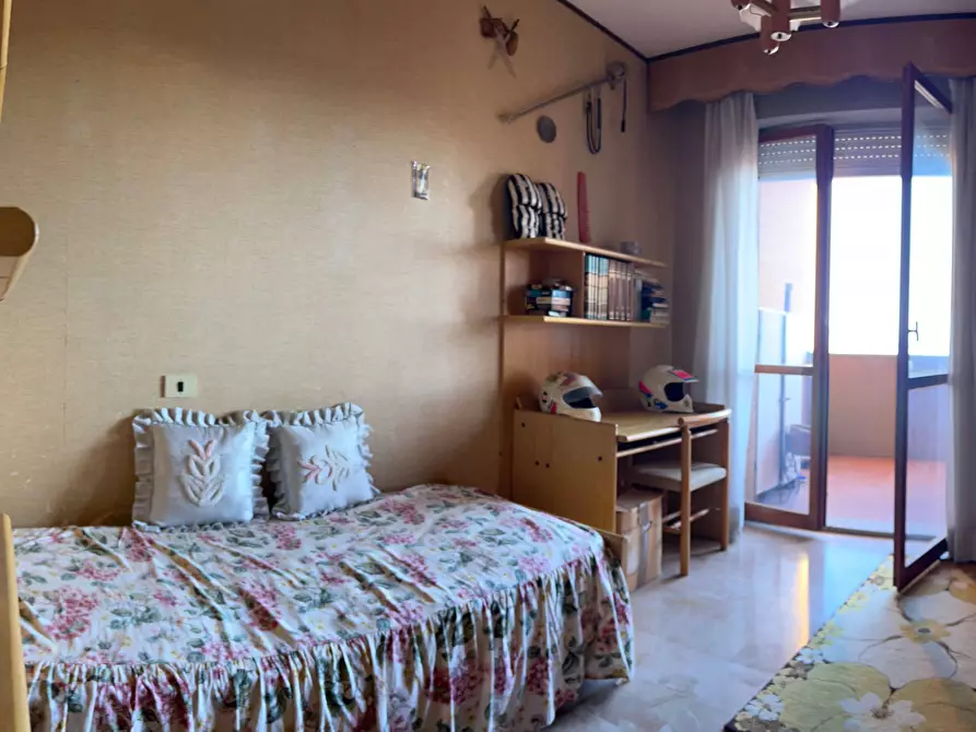 Immagine 9 di Appartamento in vendita  a Savona