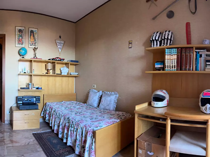 Immagine 10 di Appartamento in vendita  a Savona