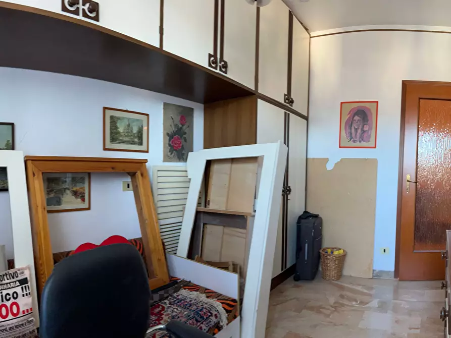 Immagine 15 di Appartamento in vendita  a Savona