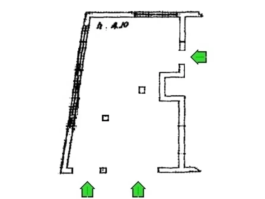 Immagine 20 di Magazzino in vendita  a Savona