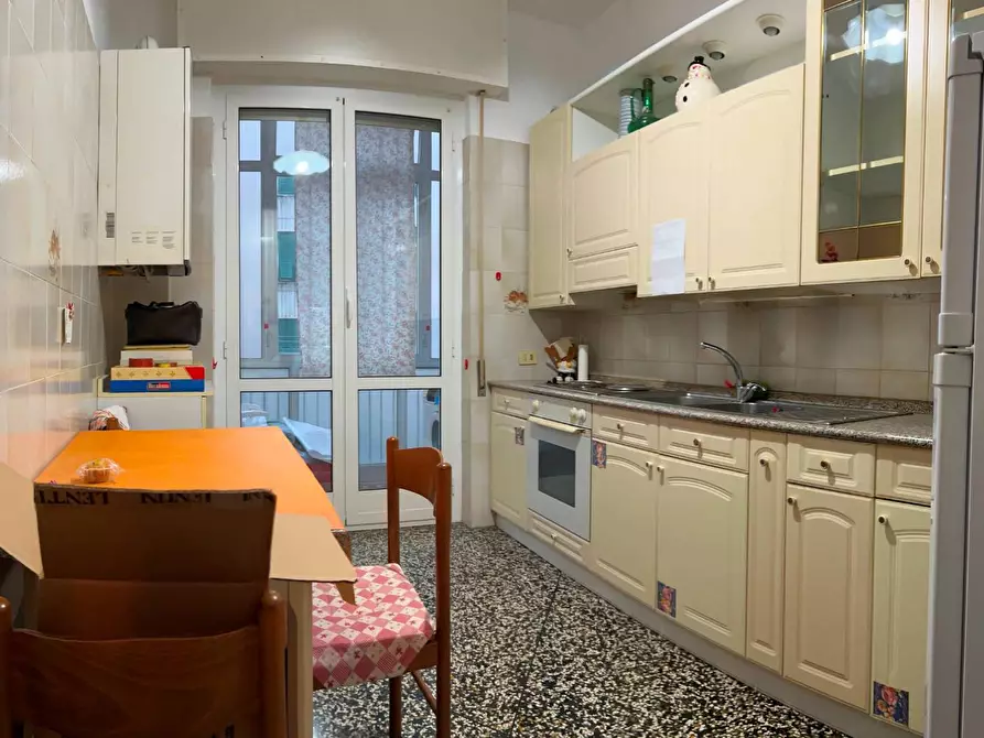 Immagine 3 di Appartamento in vendita  a Savona