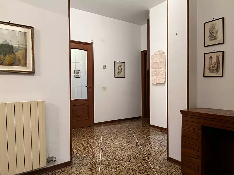 Immagine 5 di Appartamento in vendita  a Savona