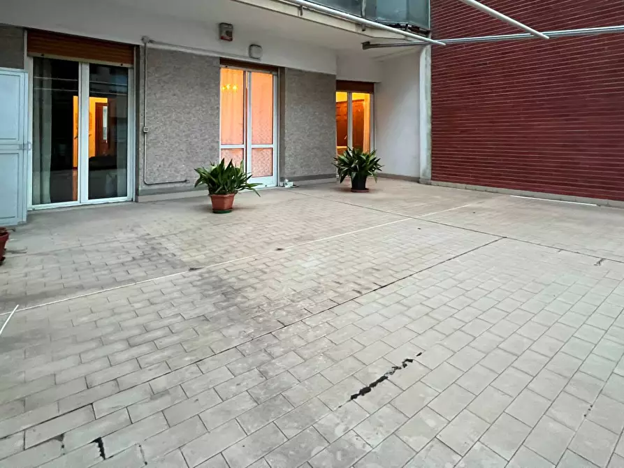 Immagine 1 di Appartamento in vendita  a Savona