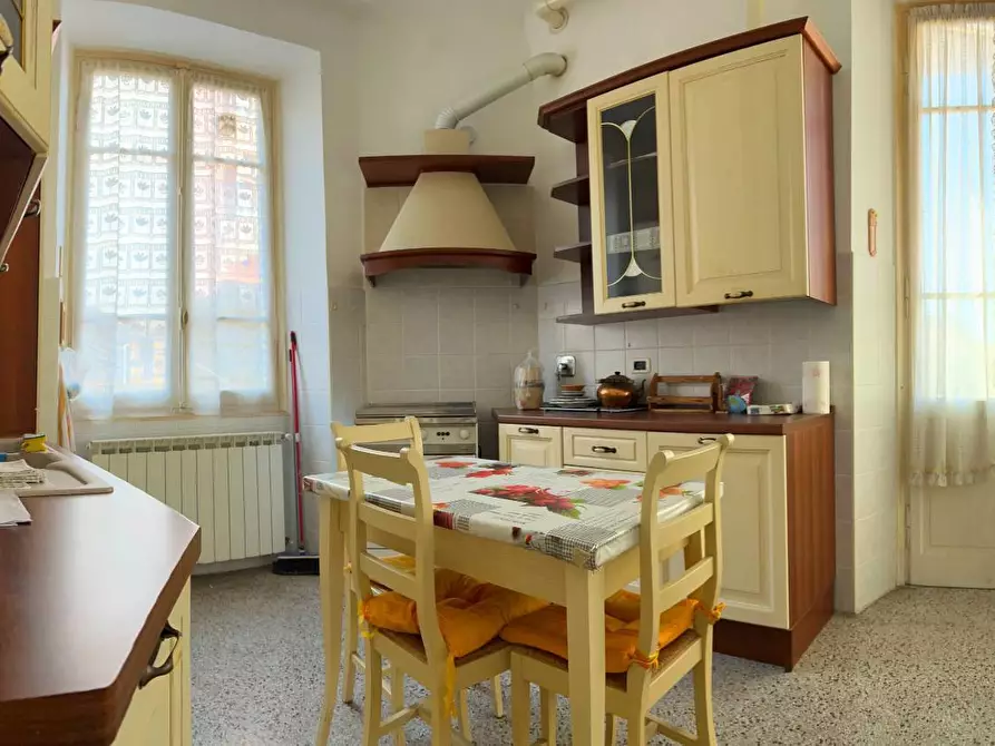 Immagine 8 di Appartamento in vendita  a Savona