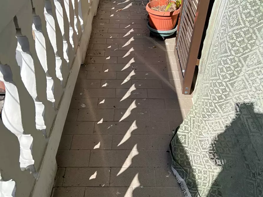 Immagine 4 di Appartamento in vendita  a Savona