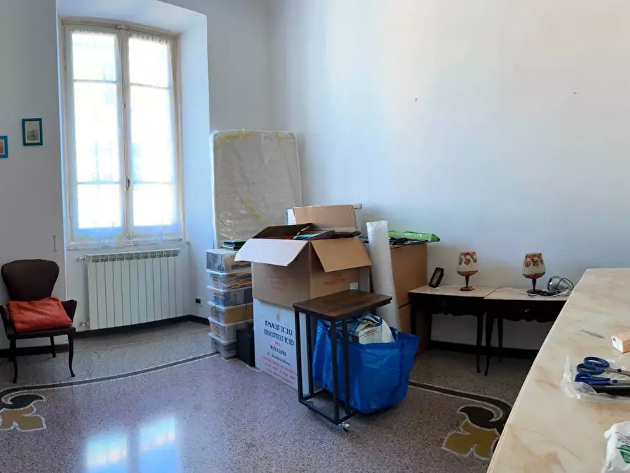 Immagine 11 di Appartamento in vendita  a Savona