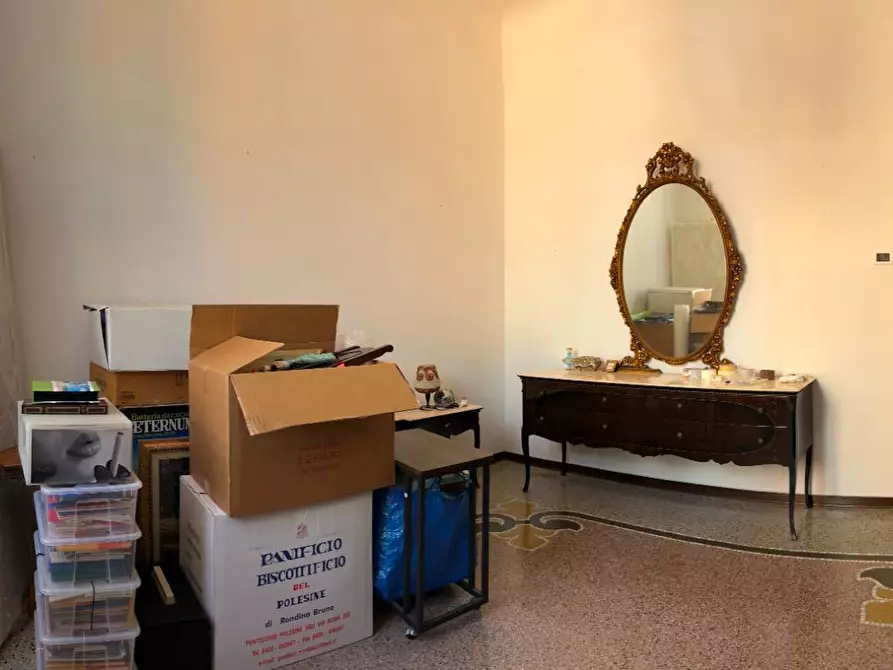 Immagine 12 di Appartamento in vendita  a Savona