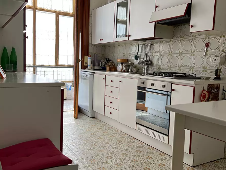 Immagine 9 di Appartamento in vendita  a Savona