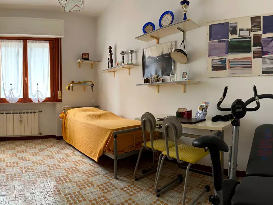 Immagine 13 di Appartamento in vendita  a Savona