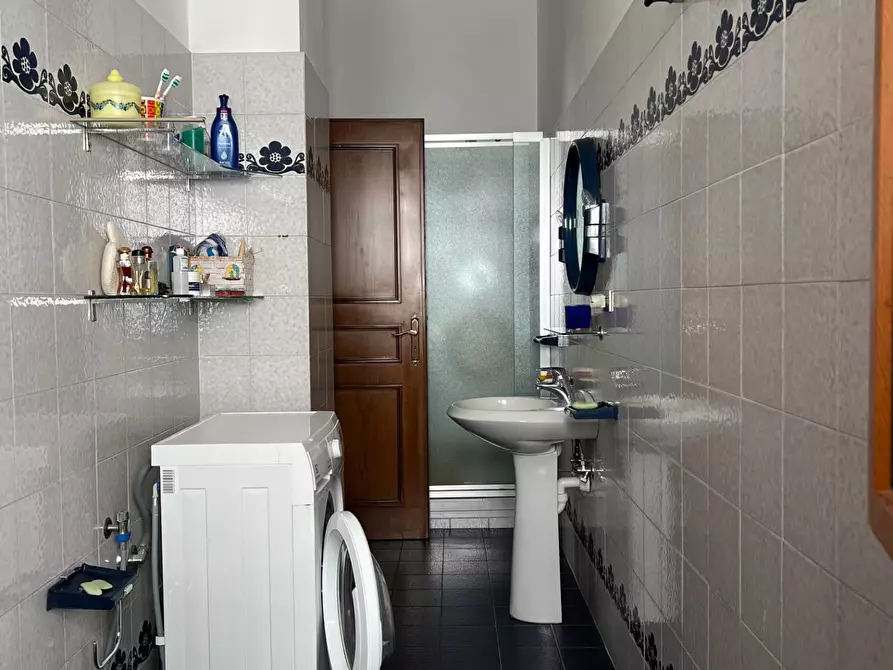 Immagine 19 di Appartamento in vendita  a Savona