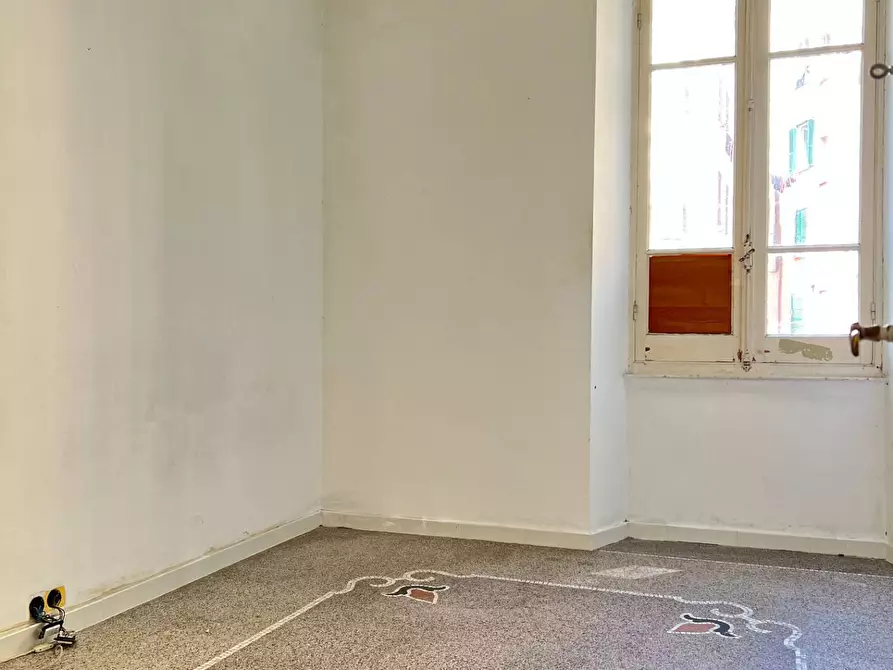 Immagine 16 di Appartamento in vendita  a Savona