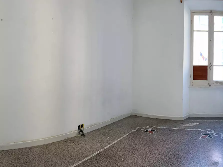 Immagine 17 di Appartamento in vendita  a Savona