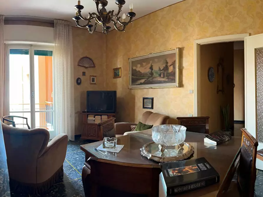 Immagine 1 di Appartamento in vendita  a Savona