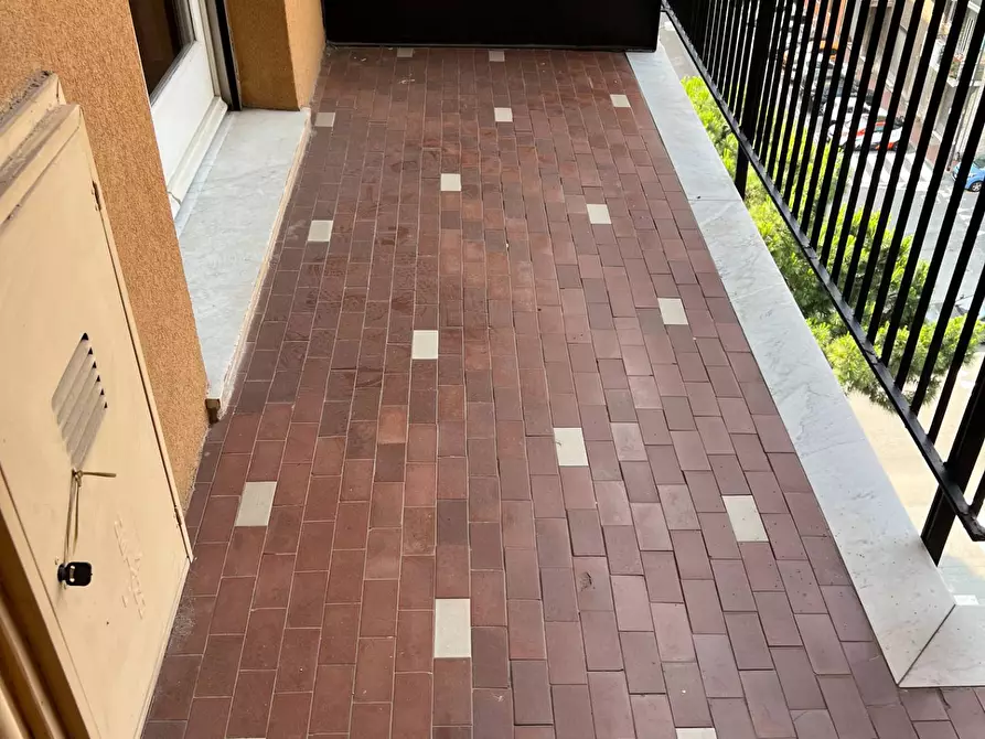 Immagine 6 di Appartamento in vendita  a Savona