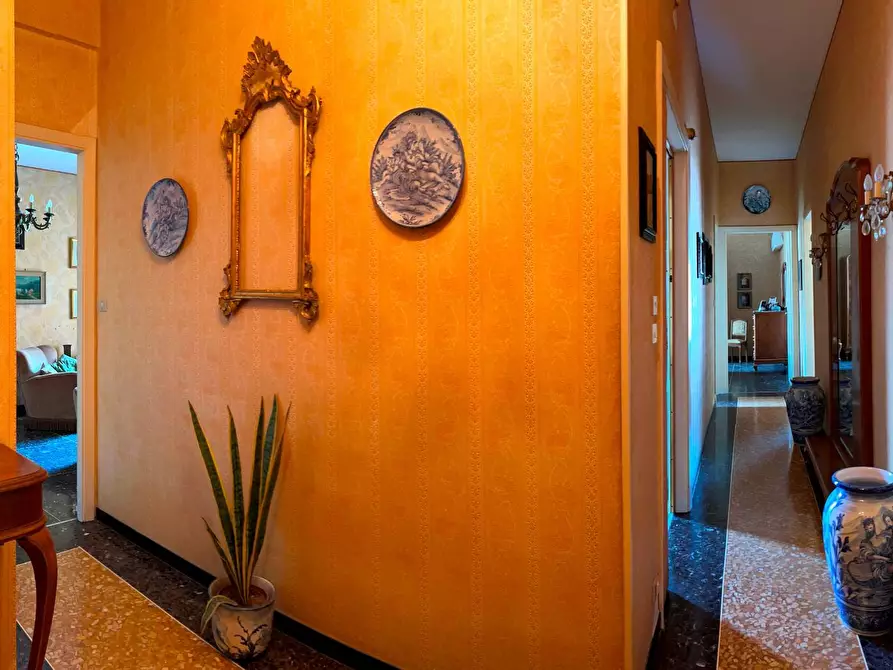 Immagine 7 di Appartamento in vendita  a Savona