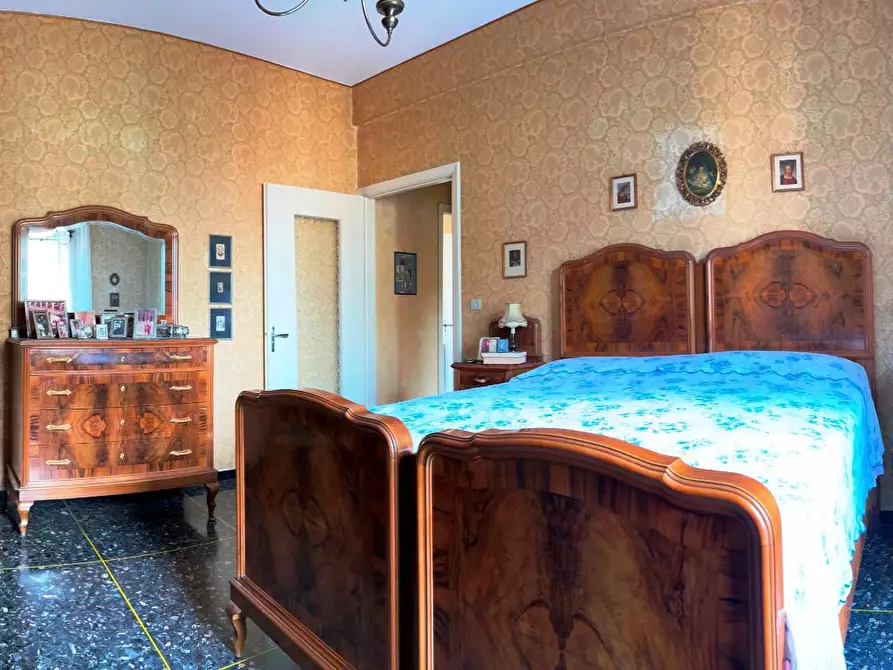 Immagine 15 di Appartamento in vendita  a Savona