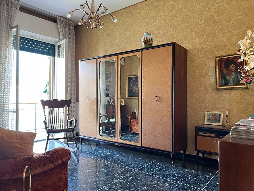 Immagine 16 di Appartamento in vendita  a Savona