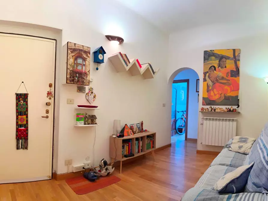 Immagine 2 di Appartamento in vendita  a Savona