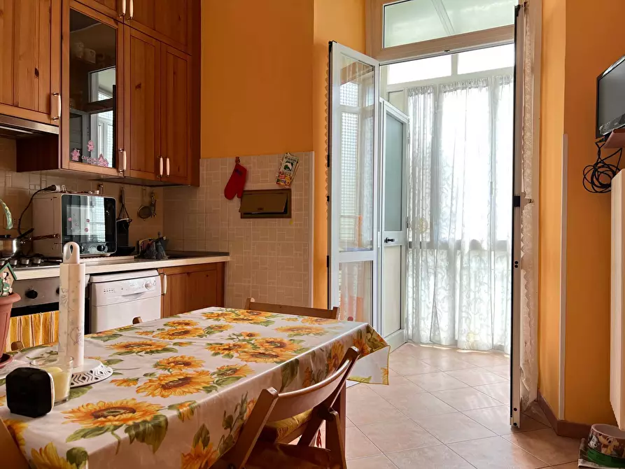 Immagine 6 di Appartamento in vendita  a Savona