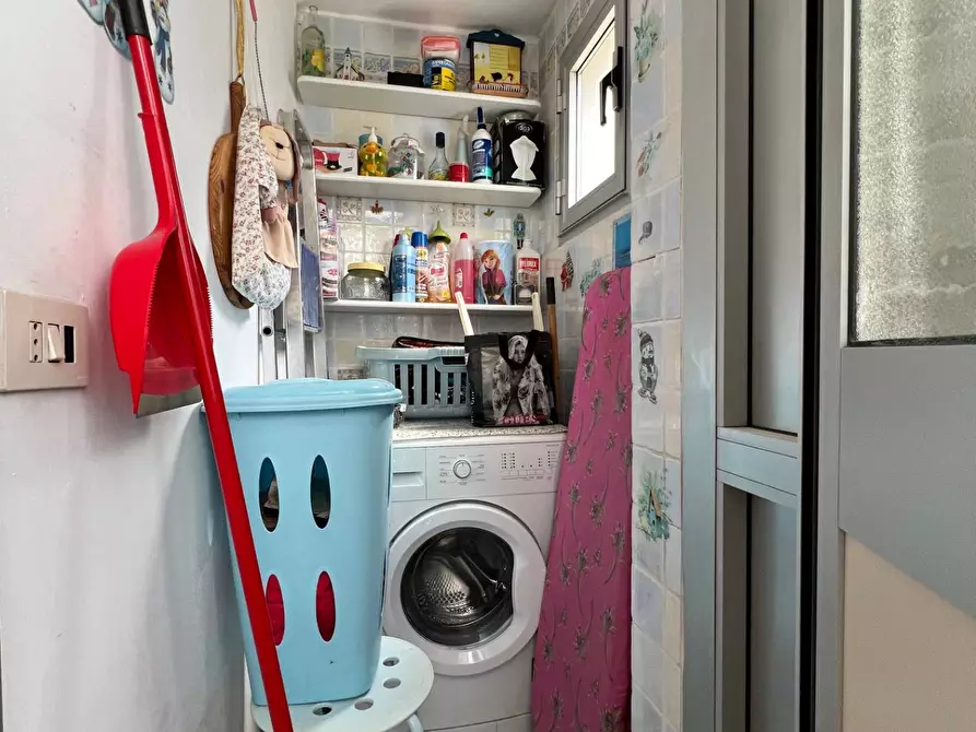 Immagine 8 di Appartamento in vendita  a Savona