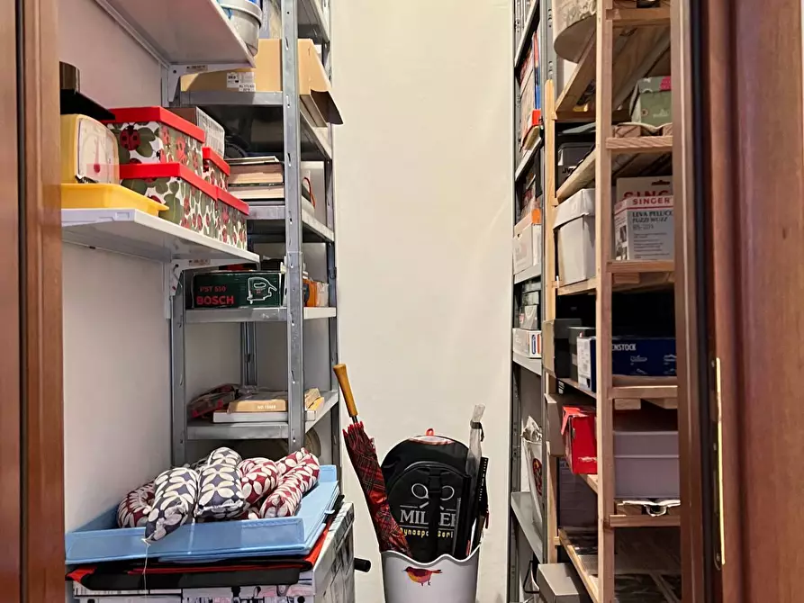 Immagine 14 di Appartamento in vendita  a Savona