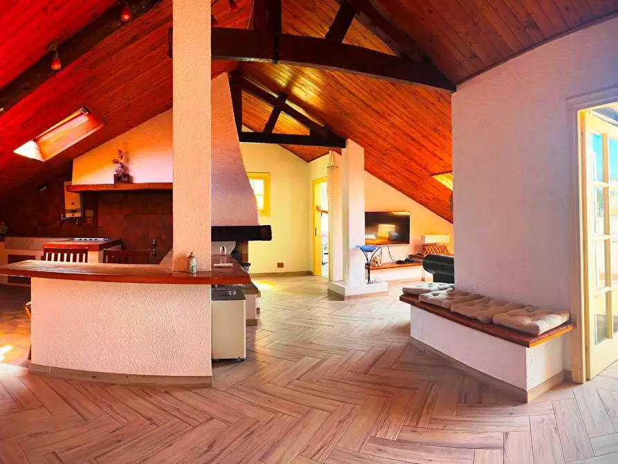 Immagine 3 di Appartamento in vendita  a Savona