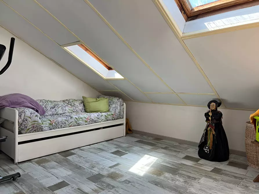 Immagine 15 di Appartamento in vendita  a Savona