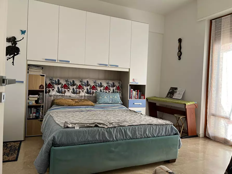 Immagine 9 di Appartamento in vendita  a Savona