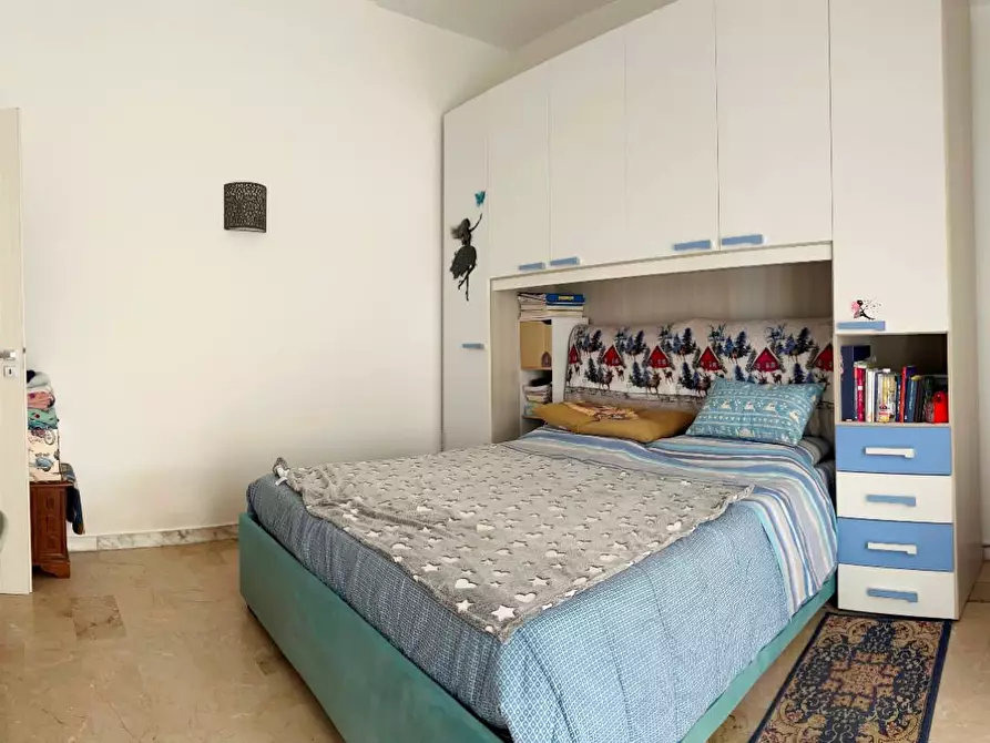 Immagine 1 di Appartamento in vendita  a Savona