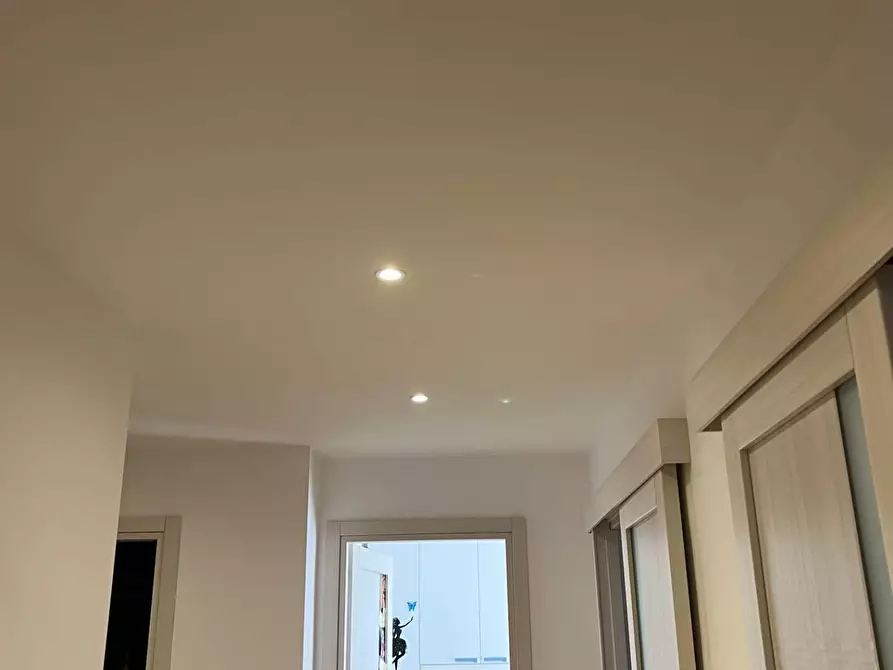 Immagine 12 di Appartamento in vendita  a Savona