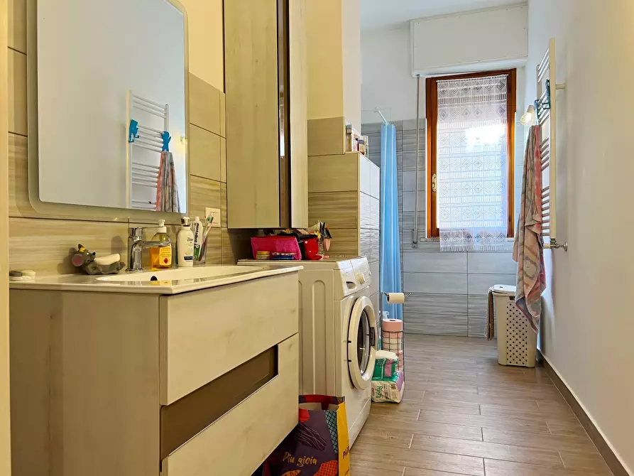 Immagine 19 di Appartamento in vendita  a Savona