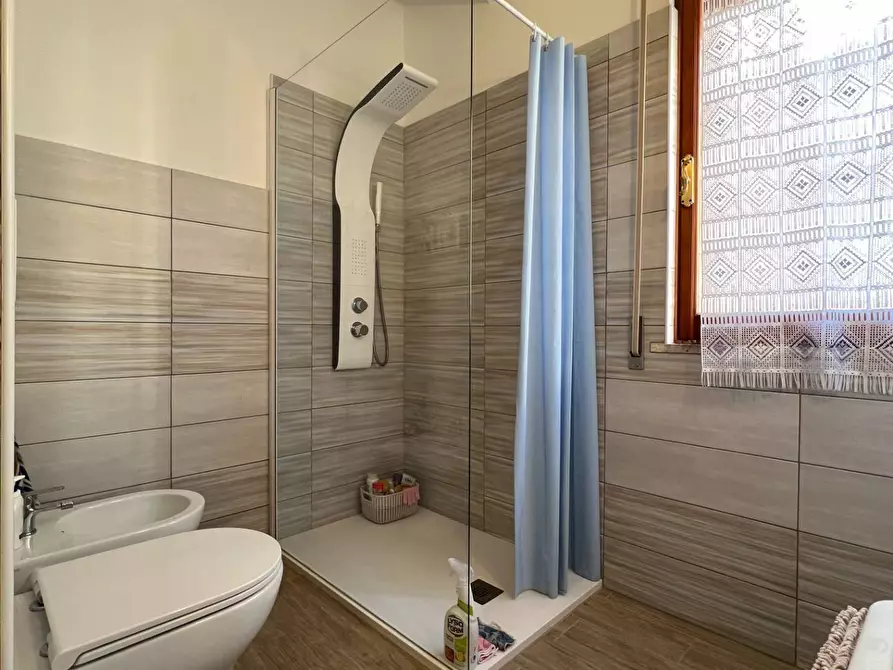 Immagine 20 di Appartamento in vendita  a Savona