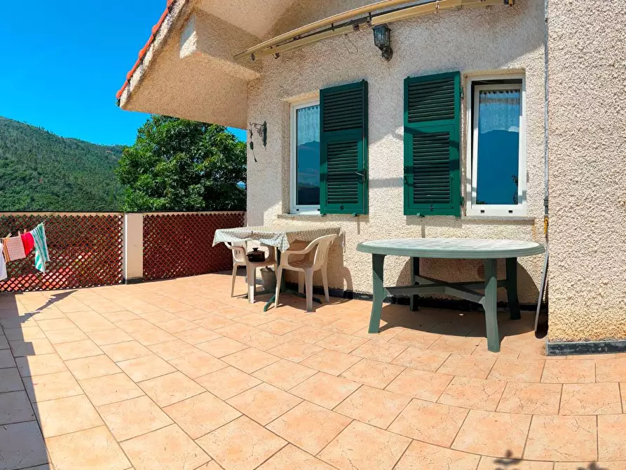 Immagine 1 di Casa indipendente in vendita  a Savona